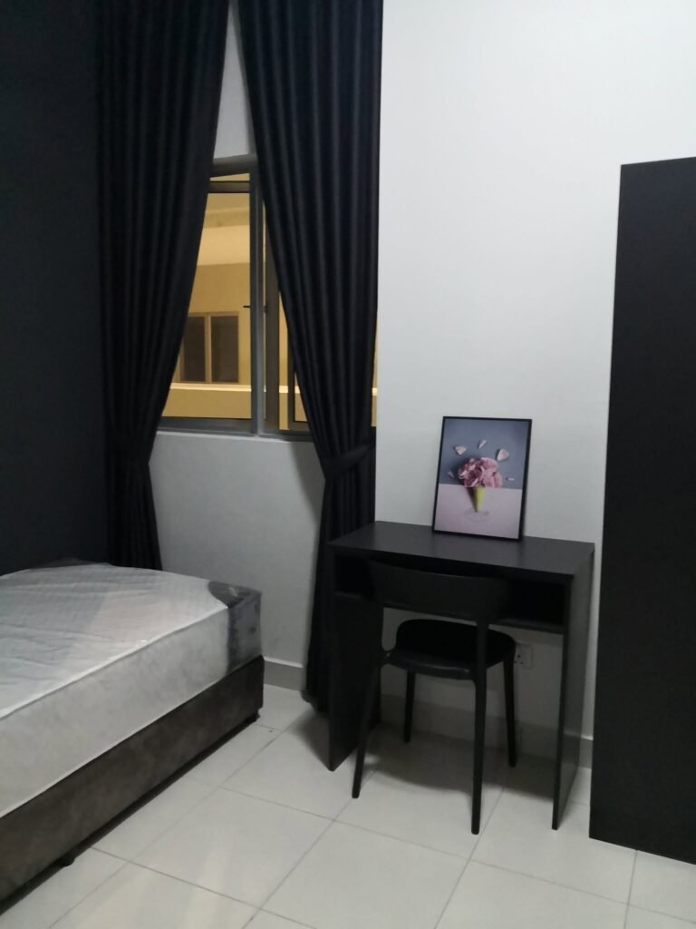 Medium room at Sri Alpinia Apartment
